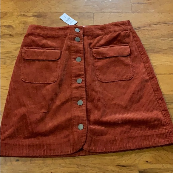 LOFT Dresses & Skirts - NWT Corduroy Skirt